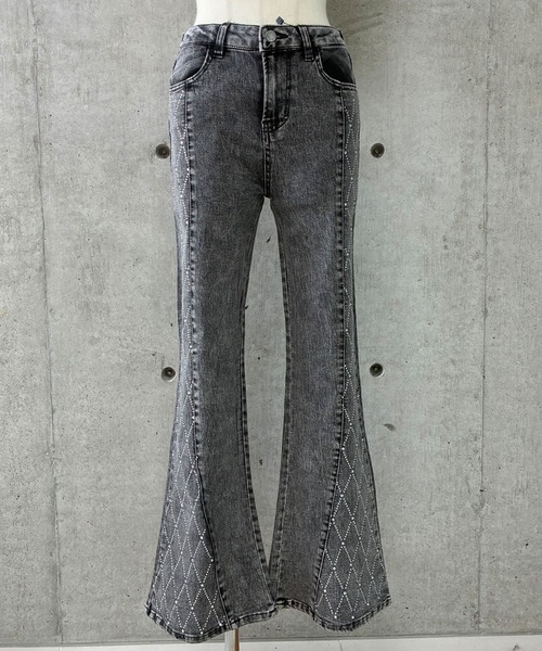 GLAMOROUS JANE（グラマラスジェーン）の「ラインストーンデザインフレアデニムパンツ（デニムパンツ・レディース・チャコールグレー/ブルー・S/M）」の8枚目の写真