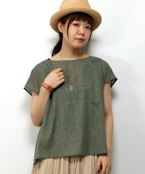 LBC（エルビーシー）の「コットンオパールteeブラウス（シャツ/ブラウス・レディース・ホワイト/オフホワイト/その他23/ダークオリーブ/グリーン・MEDIUM）」の4枚目の写真