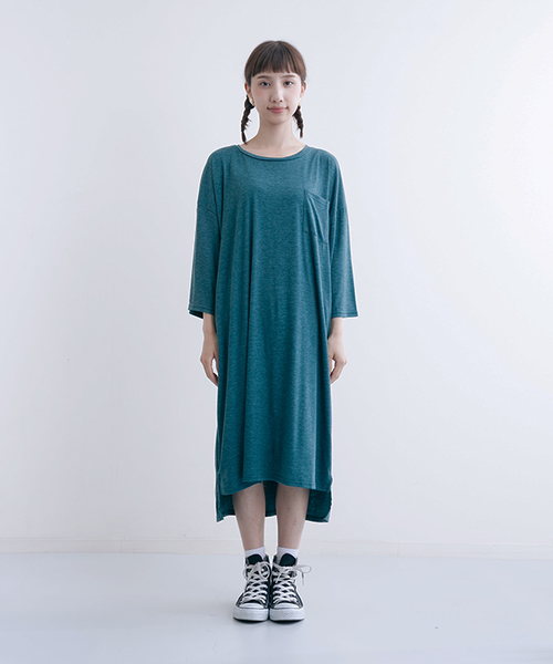 MERLOT（メルロー）の「ポケットスラブTシャツワンピース0041（ワンピース・レディース・チェリーピンク/オフホワイト/グリーン/ブラウン/ブラック・FREE）」の6枚目の写真