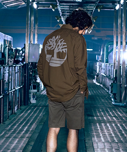 Timberland(ティンバーランド)の「GIRI COLLECTION 長袖シャツ(シャツ/ブラウス・メンズ・ブラック/ブラウン・LARGE/SMALL/MEDIUM/X-LARGE)」の2枚目の写真