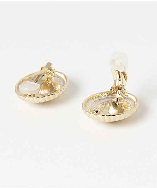 MOUSSY(マウジー)の「METAL FLOWER EARRINGS(イヤリング・レディース・ゴールド/シルバー・FREE)」の4枚目の写真