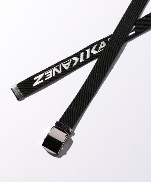 KaneZ（ケインズ）の「＜KaneZ x monkey time＞ LOGO BELT/ガチャベルト ◆（ベルト・メンズ・ブラック/イエロー・FREE）」の4枚目の写真