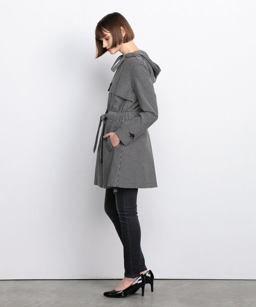 ARMANI EXCHANGE（アルマーニエクスチェンジ）の「【AXアルマーニ エクスチェンジ】ギンガムチェック柄　フードコート（トレンチコート・レディース・ブラック・SMALL/MEDIUM/X-SMALL）」の5枚目の写真