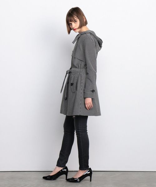 ARMANI EXCHANGE（アルマーニエクスチェンジ）の「【AXアルマーニ エクスチェンジ】ギンガムチェック柄　フードコート（トレンチコート・レディース・ブラック・SMALL/MEDIUM/X-SMALL）」の8枚目の写真
