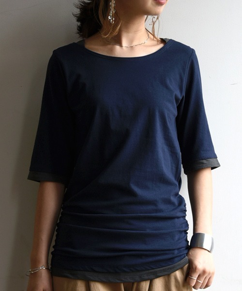 and it_(アンドイット)の「フェイクレイヤードくしゅくしゅシャーリング5分袖カットソー(Tシャツ/カットソー・レディース・ホワイト/ロイヤルブルー/ブラック×ホワイト/ブラック/パープル/チャコールグレー/ブラック×グレー/マスタード/杢グレー/グレー系その他/グリーン/クリーム/グレイッシュベージュ/カーキ/ネイビー/ダークオレンジ/ブルーグリーン/ワイン/イエロー/モカ/ミント/ブラック系その他2/ラベンダー/ベージュ/テラコッタ/ブラウン・L/M/XL/XXL/LL)」の18枚目の写真