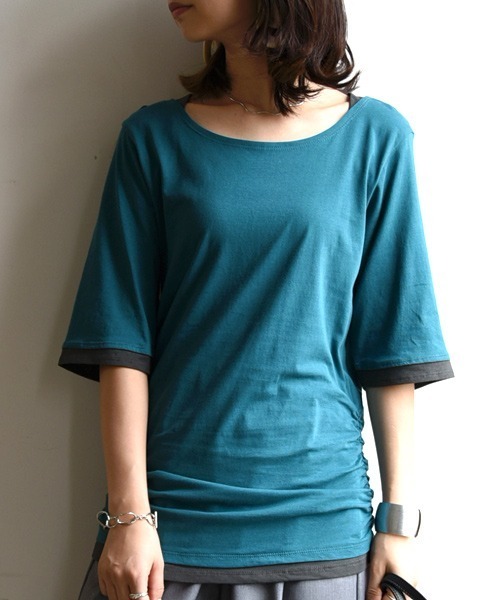 and it_(アンドイット)の「フェイクレイヤードくしゅくしゅシャーリング5分袖カットソー(Tシャツ/カットソー・レディース・ホワイト/ロイヤルブルー/ブラック×ホワイト/ブラック/パープル/チャコールグレー/ブラック×グレー/マスタード/杢グレー/グレー系その他/グリーン/クリーム/グレイッシュベージュ/カーキ/ネイビー/ダークオレンジ/ブルーグリーン/ワイン/イエロー/モカ/ミント/ブラック系その他2/ラベンダー/ベージュ/テラコッタ/ブラウン・L/M/XL/XXL/LL)」の19枚目の写真