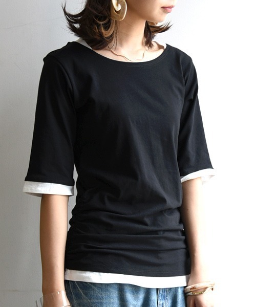 and it_(アンドイット)の「フェイクレイヤードくしゅくしゅシャーリング5分袖カットソー(Tシャツ/カットソー・レディース・ホワイト/ロイヤルブルー/ブラック×ホワイト/ブラック/パープル/チャコールグレー/ブラック×グレー/マスタード/杢グレー/グレー系その他/グリーン/クリーム/グレイッシュベージュ/カーキ/ネイビー/ダークオレンジ/ブルーグリーン/ワイン/イエロー/モカ/ミント/ブラック系その他2/ラベンダー/ベージュ/テラコッタ/ブラウン・L/M/XL/XXL/LL)」の5枚目の写真