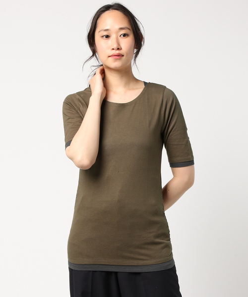 and it_(アンドイット)の「フェイクレイヤードくしゅくしゅシャーリング5分袖カットソー(Tシャツ/カットソー・レディース・ホワイト/ロイヤルブルー/ブラック×ホワイト/ブラック/パープル/チャコールグレー/ブラック×グレー/マスタード/杢グレー/グレー系その他/グリーン/クリーム/グレイッシュベージュ/カーキ/ネイビー/ダークオレンジ/ブルーグリーン/ワイン/イエロー/モカ/ミント/ブラック系その他2/ラベンダー/ベージュ/テラコッタ/ブラウン・L/M/XL/XXL/LL)」の10枚目の写真