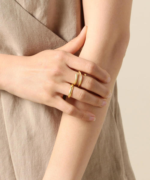 BEAUTY&YOUTH UNITED ARROWS(ビューティーアンドユースユナイテッドアローズ)の「BY 2SET ロールリング ◆(リング・レディース・ゴールド/シルバー・11/13)」の5枚目の写真