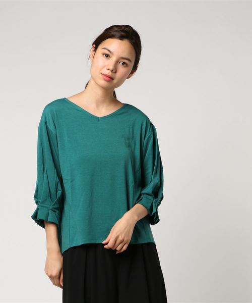 AMERICAN HOLIC(アメリカンホリック)の「・袖タックVネックプルオーバー(Tシャツ/カットソー・レディース・ネイビー/ピンク/イエロー/グリーン/ブルー/オフホワイト・FREE)」の1枚目の写真
