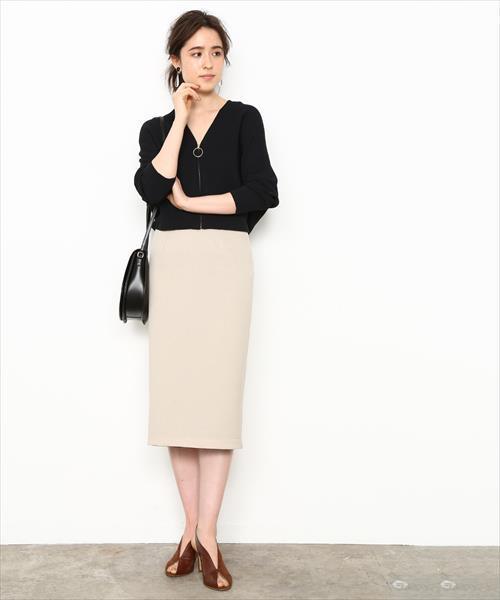 ADAM ET ROPE'（アダムエロペ）の「ホールＺＩＰカーディガン（カーディガン/ボレロ・レディース・ベージュ/ネイビー・FREE）」の7枚目の写真