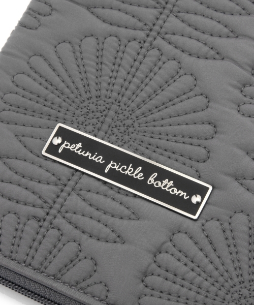 merrier BEAMS(メリアビームス)の「petunia pickle bottom / 母子手帳ケース <エンボス>(母子手帳ケース・レディース・ピンク/イエロー/チャコールグレー・ONE SIZE)」の21枚目の写真