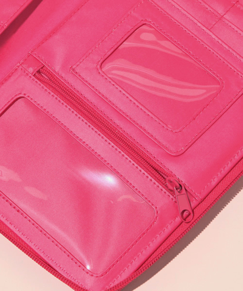 merrier BEAMS(メリアビームス)の「petunia pickle bottom / 母子手帳ケース <エンボス>(母子手帳ケース・レディース・ピンク/イエロー/チャコールグレー・ONE SIZE)」の9枚目の写真