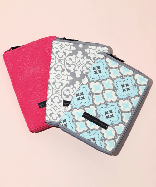 merrier BEAMS(メリアビームス)の「petunia pickle bottom / 母子手帳ケース <エンボス>(母子手帳ケース・レディース・ピンク/イエロー/チャコールグレー・ONE SIZE)」の13枚目の写真