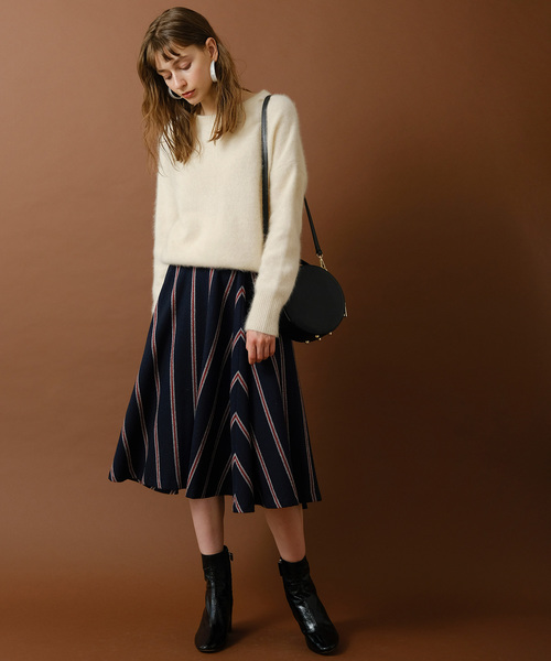 Banner Barrett（バナーバレット）の「RACOON LONG SLEEVE　PULLOVER /ラクーンロングスリーブ　ニット（ニット/セーター・レディース・ネイビー/オフホワイト/パープル/キャメル・38）」の8枚目の写真