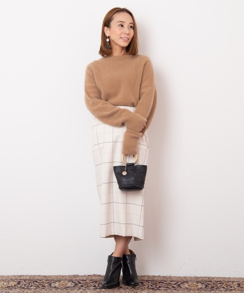 Banner Barrett（バナーバレット）の「RACOON LONG SLEEVE　PULLOVER /ラクーンロングスリーブ　ニット（ニット/セーター・レディース・ネイビー/オフホワイト/パープル/キャメル・38）」の10枚目の写真