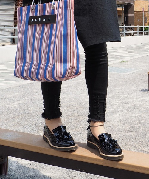 あしながおじさん（アシナガオジサン）の「〈あしながおじさん〉キルトタッセルローファー（ローファー・レディース・クリアブラック/アイボリー/ネイビー/ブラック/ブラウン・23.5cm/22.5cm/24.0cm/24.5cm/23.0cm）」の8枚目の写真