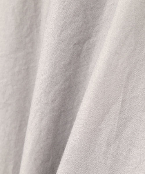 MHL.（エムエイチエル）の「GARMENT DYE POPLIN（シャツ/ブラウス・レディース・グレー/イエロー/ライトグレー・1/2/3）」の5枚目の写真