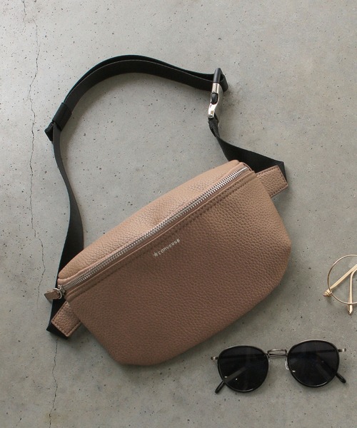 CONVERSE（コンバース）の「CONVERSE　合成合皮 BODY BAG（ボディバッグ/ウエストポーチ・レディース・グレー/ホワイト/ブラック/グレイッシュブルー・ONE SIZE）」の10枚目の写真