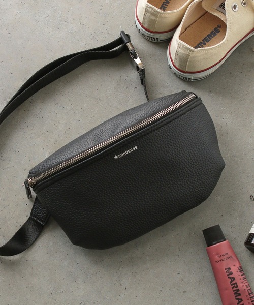 CONVERSE（コンバース）の「CONVERSE　合成合皮 BODY BAG（ボディバッグ/ウエストポーチ・レディース・グレー/ホワイト/ブラック/グレイッシュブルー・ONE SIZE）」の12枚目の写真