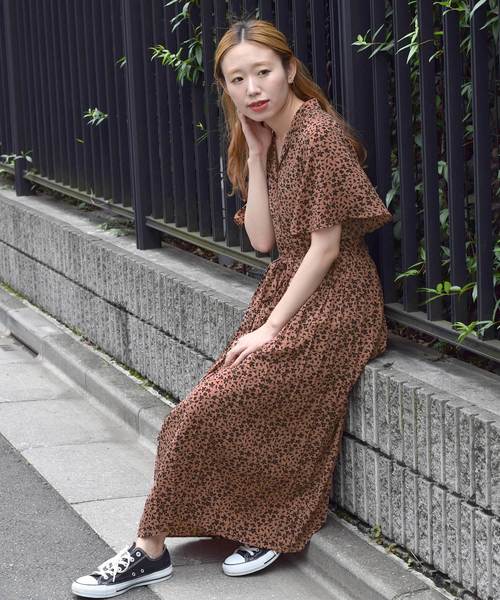 W Closet ダブルクローゼット の 花柄開襟ウエスト切替プリーツワンピース ワンピース Wear