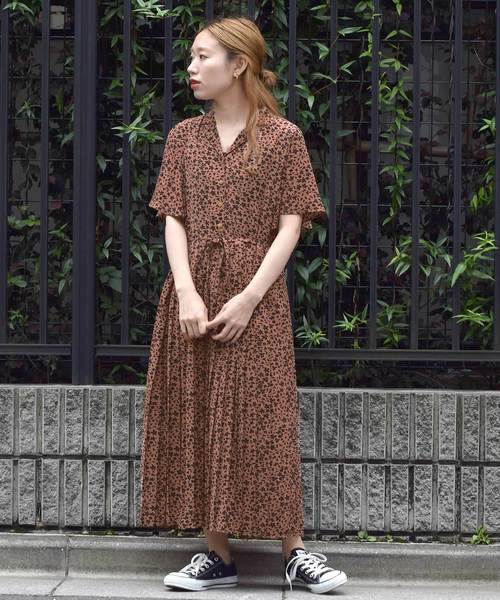 セール 花柄開襟ウエスト切替プリーツワンピース ワンピース W Closet ダブルクローゼット のファッション セール 花柄開襟ウエスト切替プリーツワンピース ワンピース W Closet ダブルクローゼット のファッション
