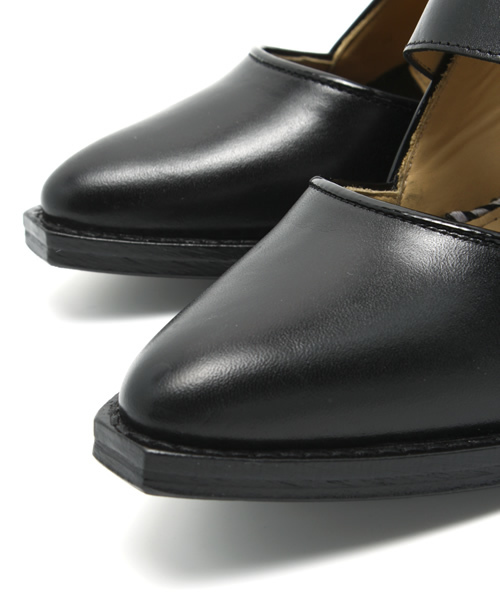 MIDWEST（ミッドウエスト）の「TOGA　Emboss buckle boots（その他シューズ・レディース・ブラック・36/38/37）」の6枚目の写真