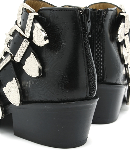 MIDWEST（ミッドウエスト）の「TOGA　Emboss buckle boots（その他シューズ・レディース・ブラック・36/38/37）」の9枚目の写真
