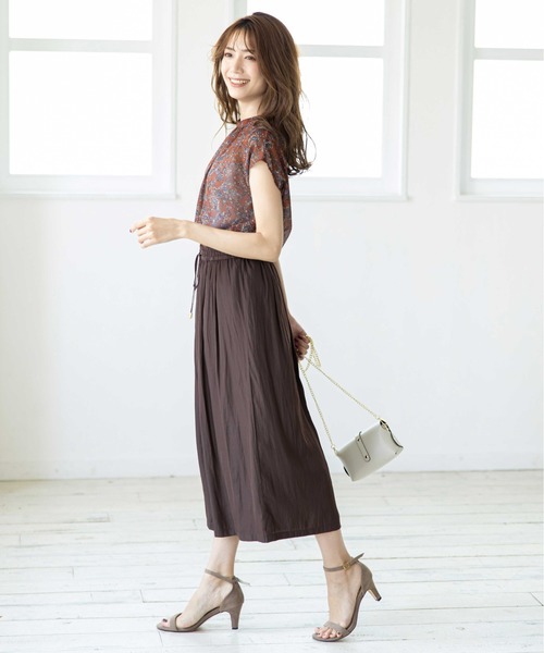 12Twelve Agenda(トゥエルブ アジェンダ)の「パウダーサテンドロストワイドパンツ(その他パンツ・レディース・グレイッシュベージュ/カーキ/ミント/ブラウン・M)」の22枚目の写真