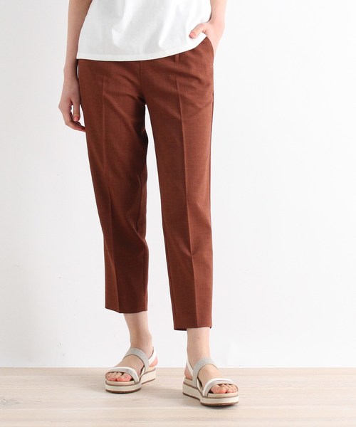 grove（グローブ）の「【S-LL】接触冷感/防シワ/毛玉になりにくい/洗えるクロップドテーパードパンツ（その他パンツ・レディース・ネイビー/イエロー/ライトベージュ/ブラウン系・01/02/03/04）」の2枚目の写真