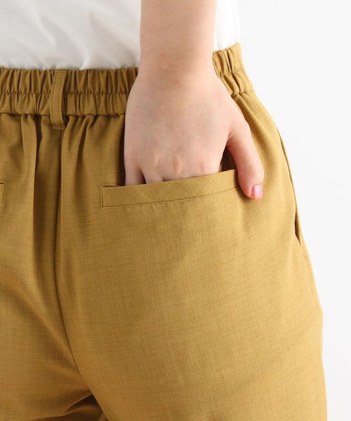 grove（グローブ）の「【S-LL】接触冷感/防シワ/毛玉になりにくい/洗えるクロップドテーパードパンツ（その他パンツ・レディース・ネイビー/イエロー/ライトベージュ/ブラウン系・01/02/03/04）」の14枚目の写真
