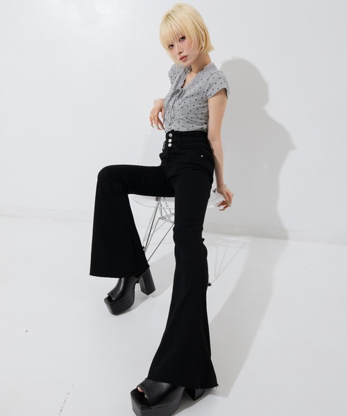 ANAP(アナップ)の「ハイウエストストレッチデニムフレアパンツ(デニムパンツ・レディース・ブラック/ブルー/スミクロ/ライトブルー・S/M/L)」の17枚目の写真