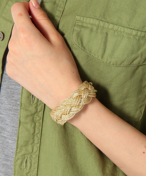 BEAUTY&YOUTH UNITED ARROWS(ビューティーアンドユースユナイテッドアローズ)の「BYSF Fatima Morocco 編みこみブレスレット M(ブレスレット・レディース・ゴールド/シルバー・フリー)」の3枚目の写真