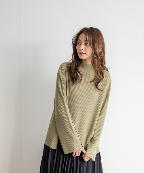 White Collection（ホワイトコレクション）の「【2021SS新作】ボタンスリーブ・ハイネック春リブニット（ニット/セーター・レディース・ブラック/パープル/オフホワイト/グリーン/グレイッシュベージュ・M）」の5枚目の写真