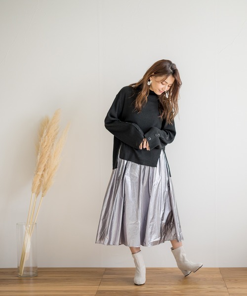 White Collection（ホワイトコレクション）の「【2021SS新作】ボタンスリーブ・ハイネック春リブニット（ニット/セーター・レディース・ブラック/パープル/オフホワイト/グリーン/グレイッシュベージュ・M）」の15枚目の写真