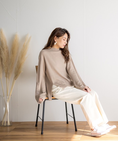 White Collection（ホワイトコレクション）の「【2021SS新作】ボタンスリーブ・ハイネック春リブニット（ニット/セーター・レディース・ブラック/パープル/オフホワイト/グリーン/グレイッシュベージュ・M）」の18枚目の写真