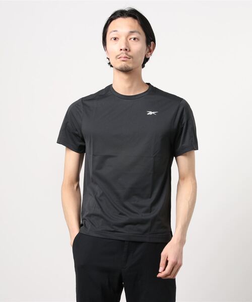 Reebok（リーボック）の「ユナイテッド バイ フィットネス パーフォレーテッド Tシャツ [United By Fitness Perforated Tee]（Tシャツ/カットソー・メンズ・ブラック/ホワイト/ネイビー/レモンイエロー・SMALL/MEDIUM/LARGE/X-LARGE/XX-LARGE/X-SMALL/XXX-LARGE）」の10枚目の写真