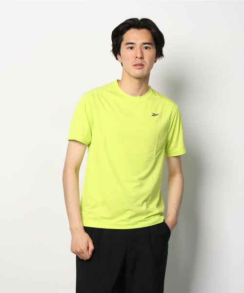 Reebok（リーボック）の「ユナイテッド バイ フィットネス パーフォレーテッド Tシャツ [United By Fitness Perforated Tee]（Tシャツ/カットソー・メンズ・ブラック/ホワイト/ネイビー/レモンイエロー・SMALL/MEDIUM/LARGE/X-LARGE/XX-LARGE/X-SMALL/XXX-LARGE）」の19枚目の写真