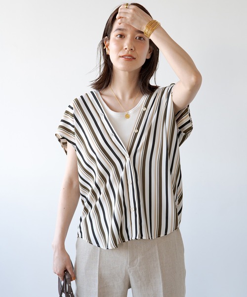 LOUNGEDRESS（ラウンジドレス）の「ストライプバイヤスブラウス（シャツ/ブラウス・レディース・ベージュ/カーキ・FREE）」の15枚目の写真