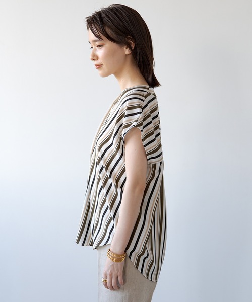 LOUNGEDRESS（ラウンジドレス）の「ストライプバイヤスブラウス（シャツ/ブラウス・レディース・ベージュ/カーキ・FREE）」の5枚目の写真