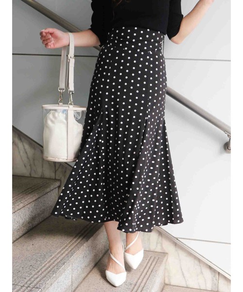 ROYAL PARTY（ロイヤルパーティー）の「ドットフレアスカート（スカート・レディース・ブラック/ホワイト・マルチサイズ）」の6枚目の写真