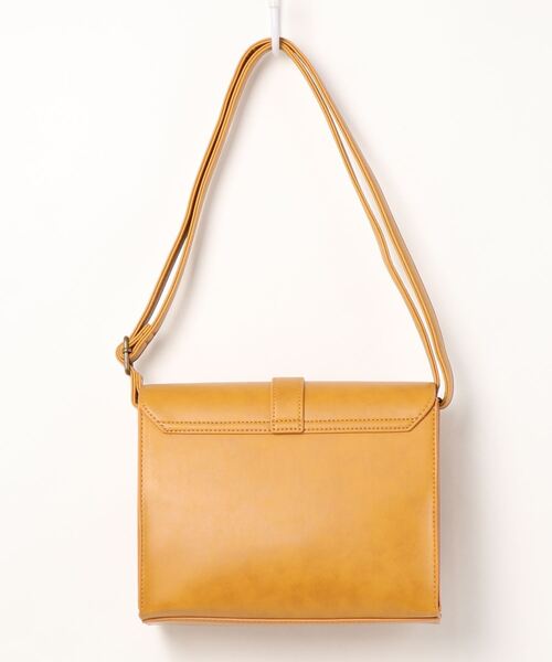 ehka sopo（エヘカソポ）の「合皮フラップミニショルダー（ショルダーバッグ・レディース・イエロー/ブラック/ブラウン・ﾌﾘ-）」の5枚目の写真