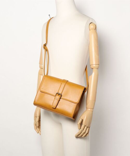 ehka sopo（エヘカソポ）の「合皮フラップミニショルダー（ショルダーバッグ・レディース・イエロー/ブラック/ブラウン・ﾌﾘ-）」の7枚目の写真
