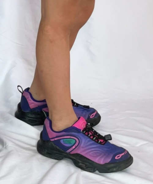 瞬足（シュンソク）の「瞬足/SLBYSYUNSOKU/キッズスニーカー/DSL0330（スニーカー・キッズ・ブラック/パープル・22.5cm/23.5cm/24.5cm/23.0cm/24.0cm/25.0cm/21.5cm/22.0cm/17.0cm/18.0cm/19.0cm/20.0cm/21.0cm）」の5枚目の写真