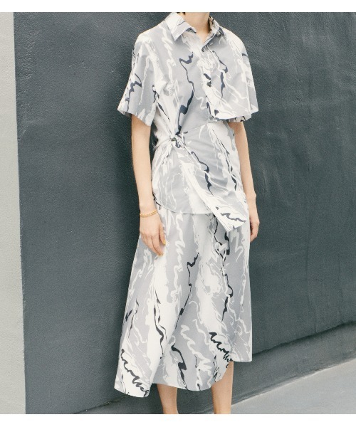 LE CIEL BLEU（ルシェルブルー）の「Abstract Print Shirt（シャツ/ブラウス・レディース・マルチ・36）」の5枚目の写真