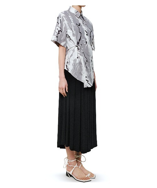 LE CIEL BLEU（ルシェルブルー）の「Abstract Print Shirt（シャツ/ブラウス・レディース・マルチ・36）」の15枚目の写真