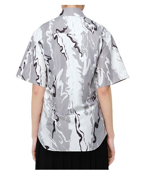 LE CIEL BLEU（ルシェルブルー）の「Abstract Print Shirt（シャツ/ブラウス・レディース・マルチ・36）」の4枚目の写真