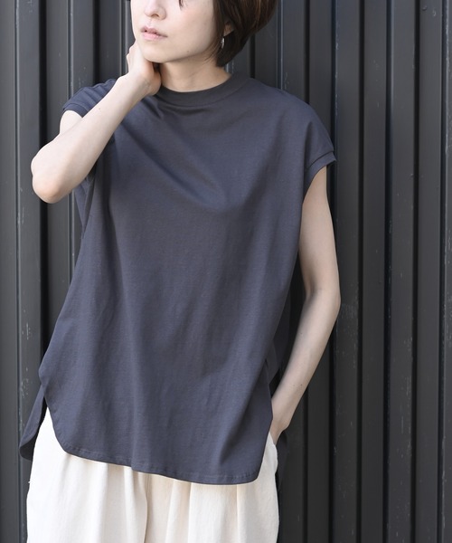 rps（アールピーエス）の「フレンチスリーブプルオーバー（Tシャツ/カットソー・レディース・チャコールグレー/ブラック/ダークブラウン/ベージュ/パープル/オフホワイト/アイボリー/グレイッシュベージュ/グレイッシュブルー・M）」の5枚目の写真