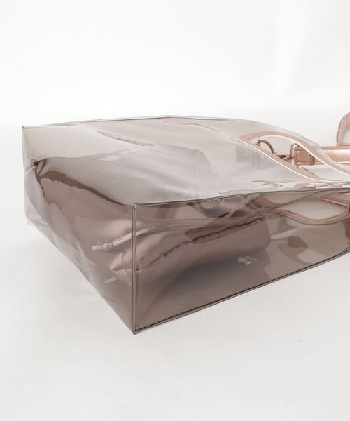 anown（アノン）の「2way仕様 ポーチ付き PVCショルダークリアバッグ【ファッションインフルエンサーanchan×anown 限定コラボ】（ショルダーバッグ・レディース・ブラウン/アイボリー・FREE）」の22枚目の写真