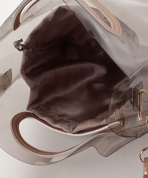 anown（アノン）の「2way仕様 ポーチ付き PVCショルダークリアバッグ【ファッションインフルエンサーanchan×anown 限定コラボ】（ショルダーバッグ・レディース・ブラウン/アイボリー・FREE）」の18枚目の写真